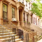 Harlem 144 Hotel 2*