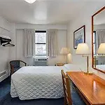 Hotel Seafarers International House 2*