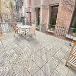 Elizabeth Sreet Apt 3