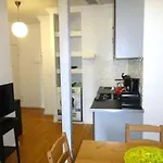 Lexington Ave. Apt 6D