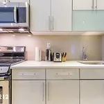 West 18Th Street Apt 2R