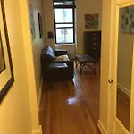 East 52Nd Street Apt 1B