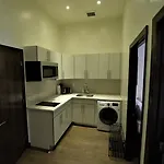 East 7Th Street Apt 1F