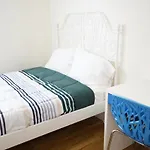 Delancey St. Apt 20