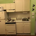 One Bedroom Apartment - Mott Street #16