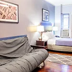 309 Hotel 2*