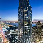 Times Square Luxury Suites Apt