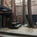 Jones Street Townhouse By Onefinestay