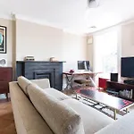 Vanderbilt Avenue Townhouse By Onefinestay