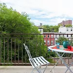 Clinton Gardens By Onefinestay