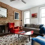 Greene Avenue Townhouse By Onefinestay