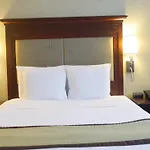 46 Times Square Hotel 3*