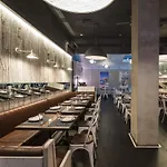 Henri Hotel
