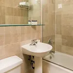 Park West 3*