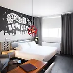 Nu Hotel 4*