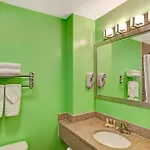 Hotel Days & By Wyndham Ozone Park/jfk Airport 2*