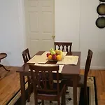 Delz Bed & Breakfast Hotel