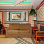 Econo South Ozone Park 2*