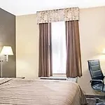 Days By Wyndham Long Island New York