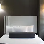 Cliff Hotel