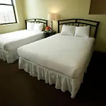 Park West 3*