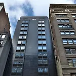 Henri 4* New York