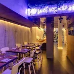 Henri Hotel