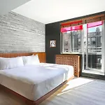 Henri 4* New York
