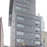 Comfort Manhattan Bridge Hotel
