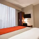 Comfort Manhattan Bridge Hotel 3*