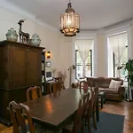 Lefferts Manor Bed & Breakfast