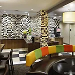 Hampton Madison Square Garden Hotel