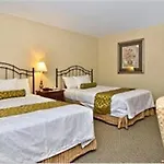 Western Queens Court 3* New York