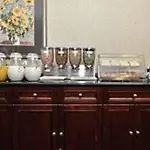 Western Queens Court Hotel 3*