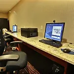 Country & By Radisson, Staten Island Hotel 3*