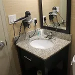Days By Wyndham Brooklyn Borough Park Hotel 3*
