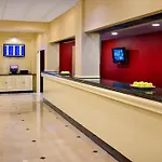 Laguardia Airport Marriott Hotel 4*