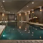 Aka Sutton Place Aparthotel