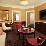 The Algonquin Times Square, Autograph Collection Hotel New York