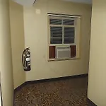 Windsor Hotel 2*