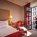 Giraffe By Library Collection 4*