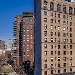 Leo House Hotel