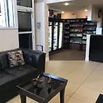 View & Jfk Airport Hotel