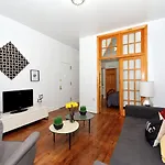 Huge 4 Bedroom 15 Min From Times Square