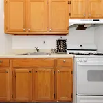 Huge 4 Bedroom 15 Min From Times Square
