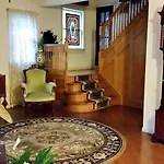 Loralei Bed And Breakfast