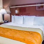 Travelodge By Wyndham Queens 3*