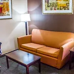 Travelodge By Wyndham Queens Hotel New York