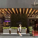 Henri Hotel 4*