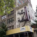 Un Place Apartment New York